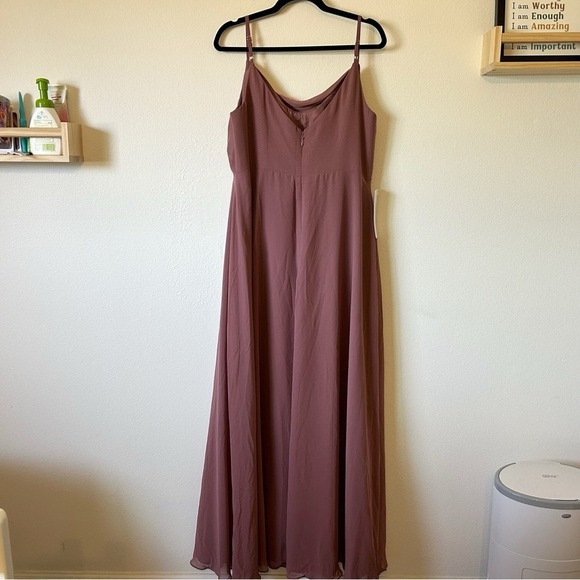 Elegant Mauve Evening Gown - Picture 5 of 6